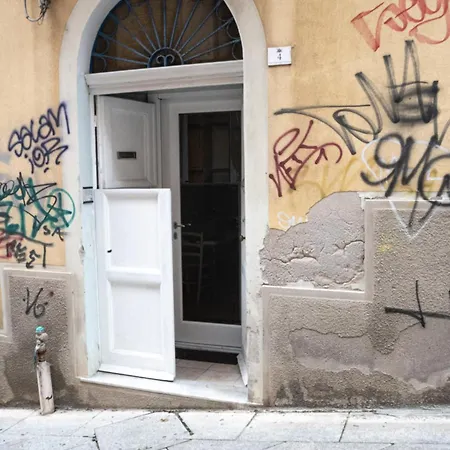 Donna Memela - Nel Cuore Di Cagliari