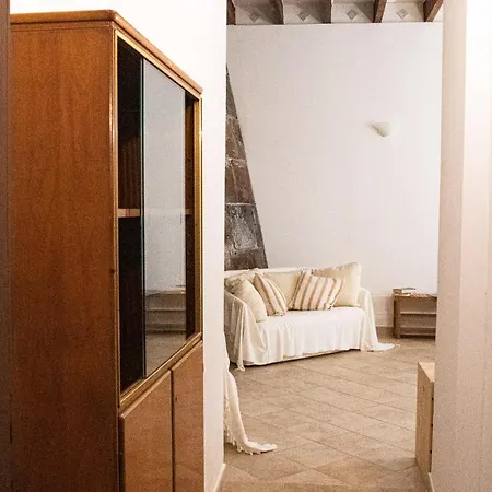 Donna Memela - Nel Cuore Di Apartment